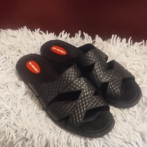 Okabashi Black Quilted Slide Sandals